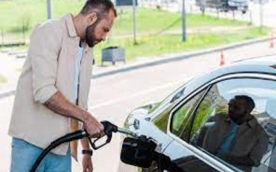 Hacienda abre la puerta a que los autónomos se deduzcan el combustible aunque el vehículo no esté a su nombre.